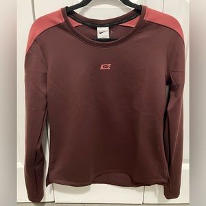 Nike Therma-Fit Training Womens Crewneck Sweatshirtshirt Size S Burgundy